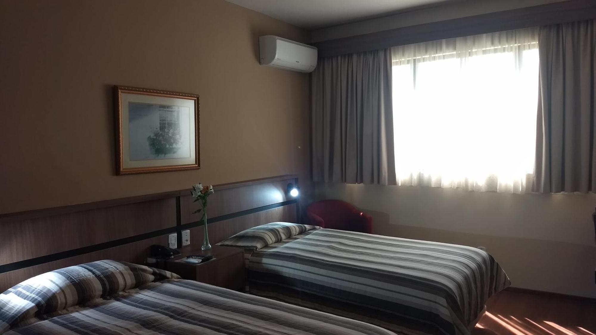 Castel Plaza Hotel Resende Ruang foto